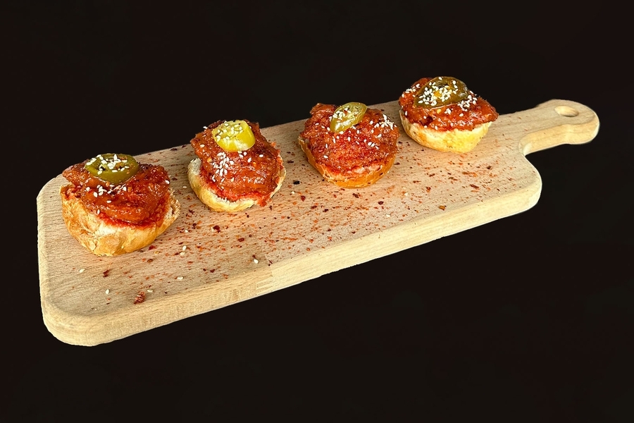 Buffalo Crispy Chicken Canapés 